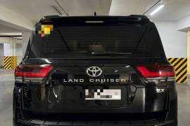 HOT!!! 2025 Toyota Land Cruiser 300 ZX Bulletproof level 6 for sale at affordable price!