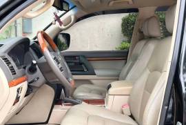 HOT!!! 2013 Toyota Land Cruiser LC200 GXR for sale